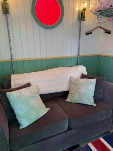 Ted'S Shed Apartment Bishop Auckland Bagian luar foto