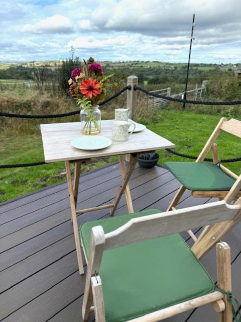 Ted'S Shed Apartment Bishop Auckland Bagian luar foto