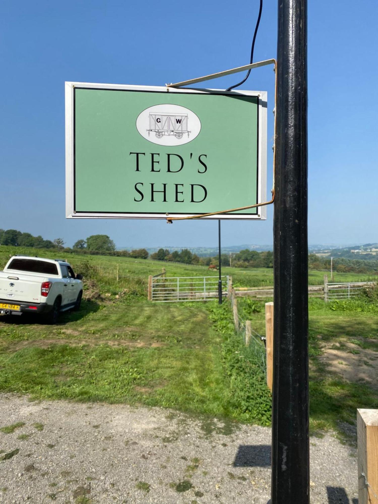 Ted'S Shed Apartment Bishop Auckland Bagian luar foto